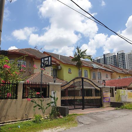 Lavender Impian Homestay Kajang Luaran gambar